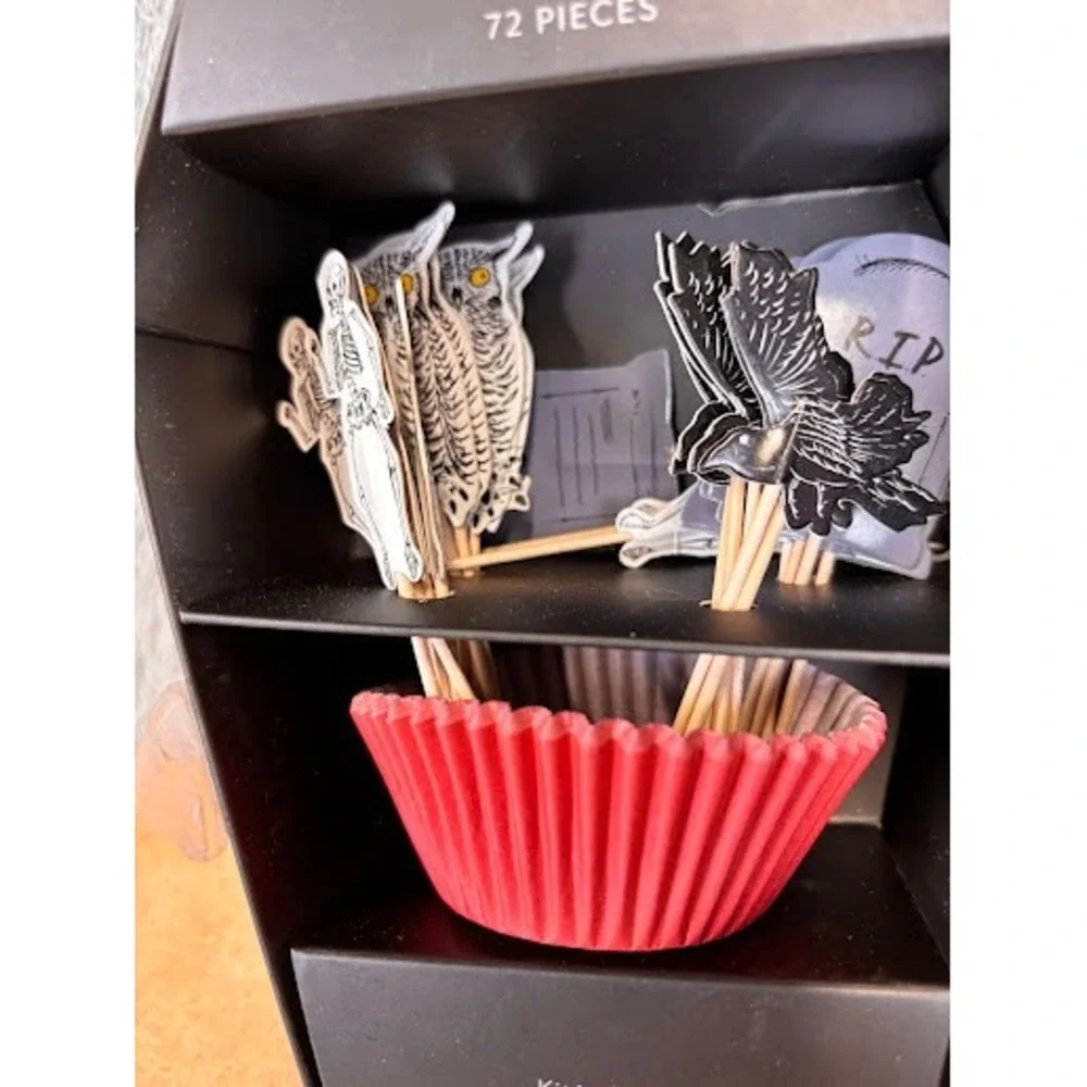Sur La Table Halloween Cupcake Kit 72 Piece Coffin Box Spooky Picks Wraps Liners